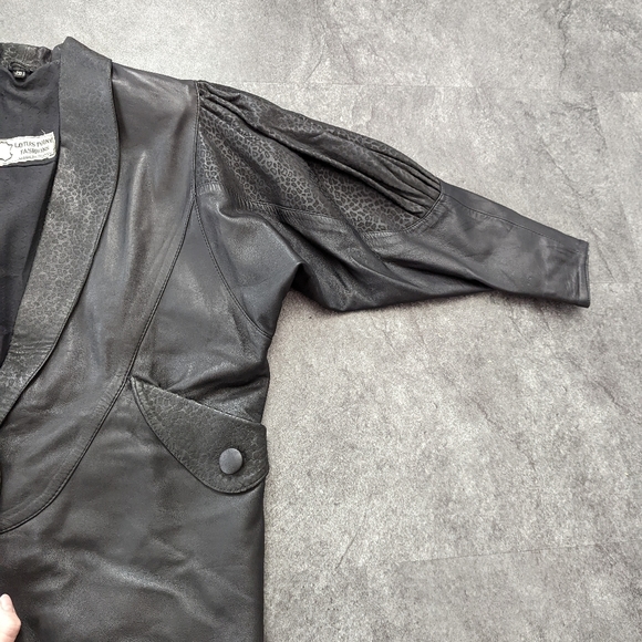 Vintage 80s soft black leather jacket with shoulder pads and leopard det… - Picture 10 of 14
